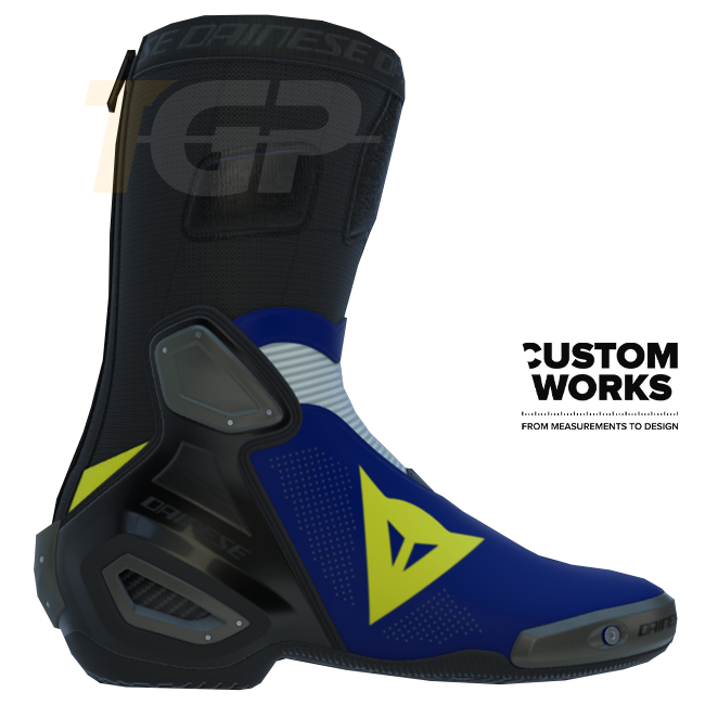 Dainese Axial 2 Air Racing und Straßen Motorradstiefel | Herren | Yamaha Blau / Weiß / Fluo Gelb | Custom Works