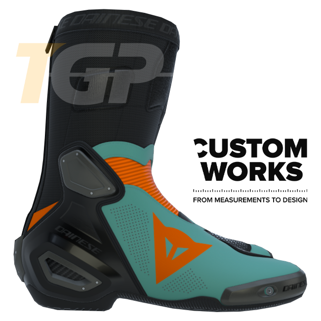 Dainese Axial 2 Air Racing und Straßen Motorradstiefel | Herren | Fluo Orange / Sardinian Sea Blue | Custom Works