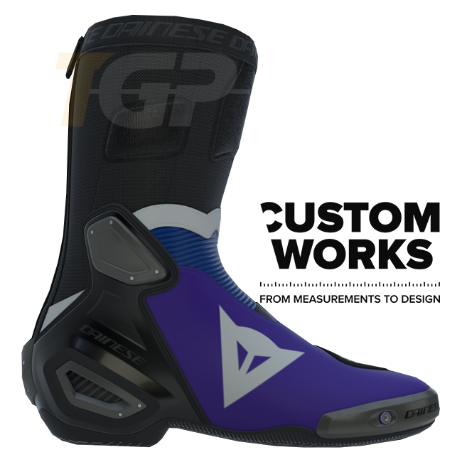 Dainese Axial 2 Air Racing und Straßen Motorradstiefel Prima Pramac Yamaha MotoGP Replica | Herren | Lila / Yamaha Blau / Weiß | Custom Works