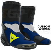 Dainese Axial 2 Racing und Straßen Motorradstiefel | Herren | Yamaha Blau / Weiß / Fluo Gelb | Custom Works
