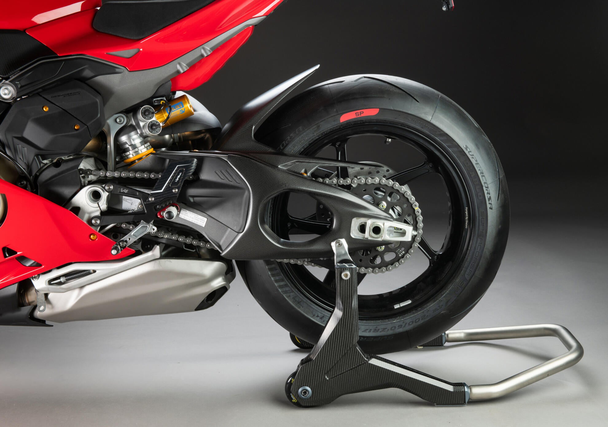 Schwingenabdeckungen Carbon LighTech Ducati Panigale V4/S/R (25-26) CARD2460M