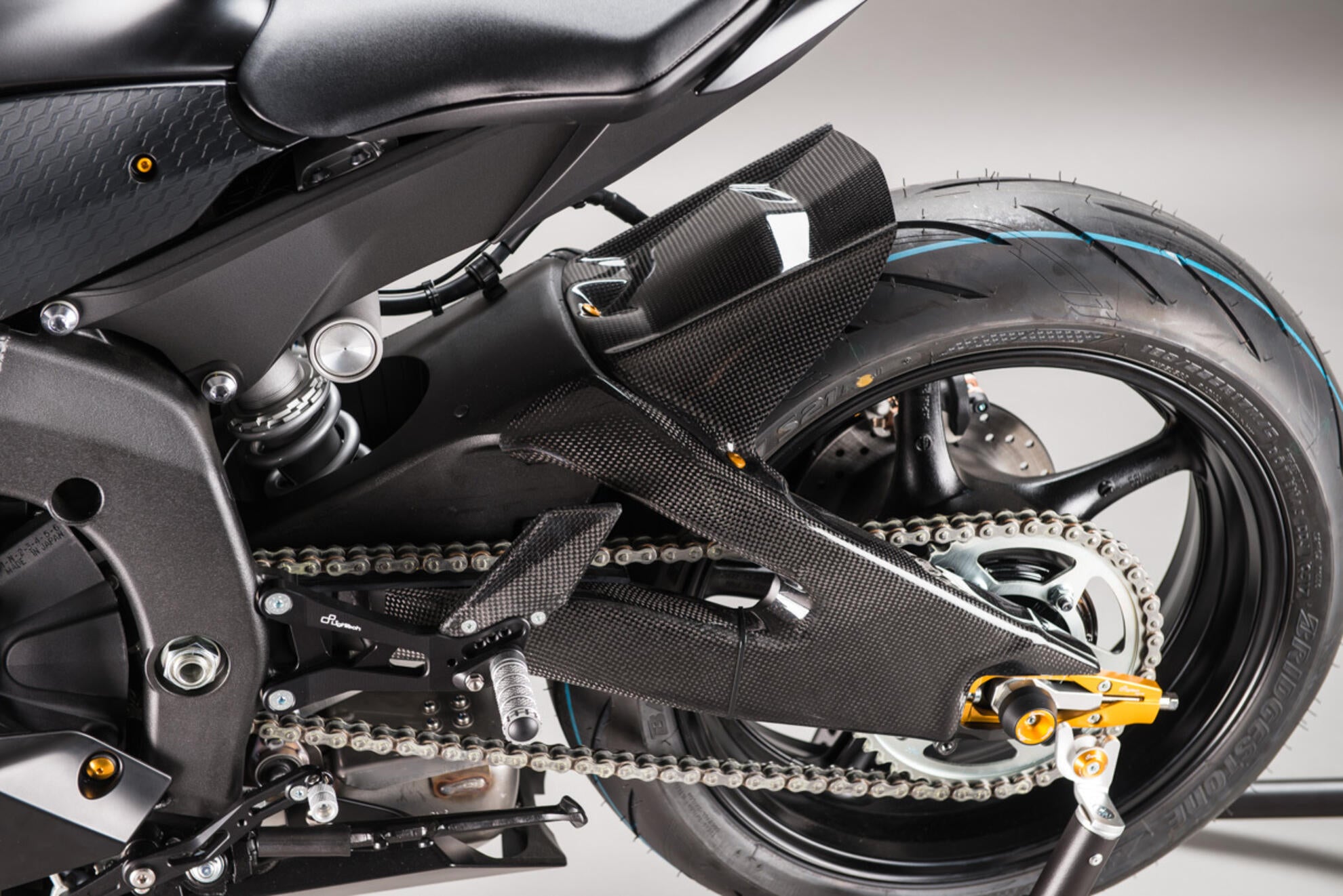 Hinterer Kotflügel Carbon LighTech Yamaha YZF-R6 RJ11, RJ15, RJ27 (06-26) CARY9920