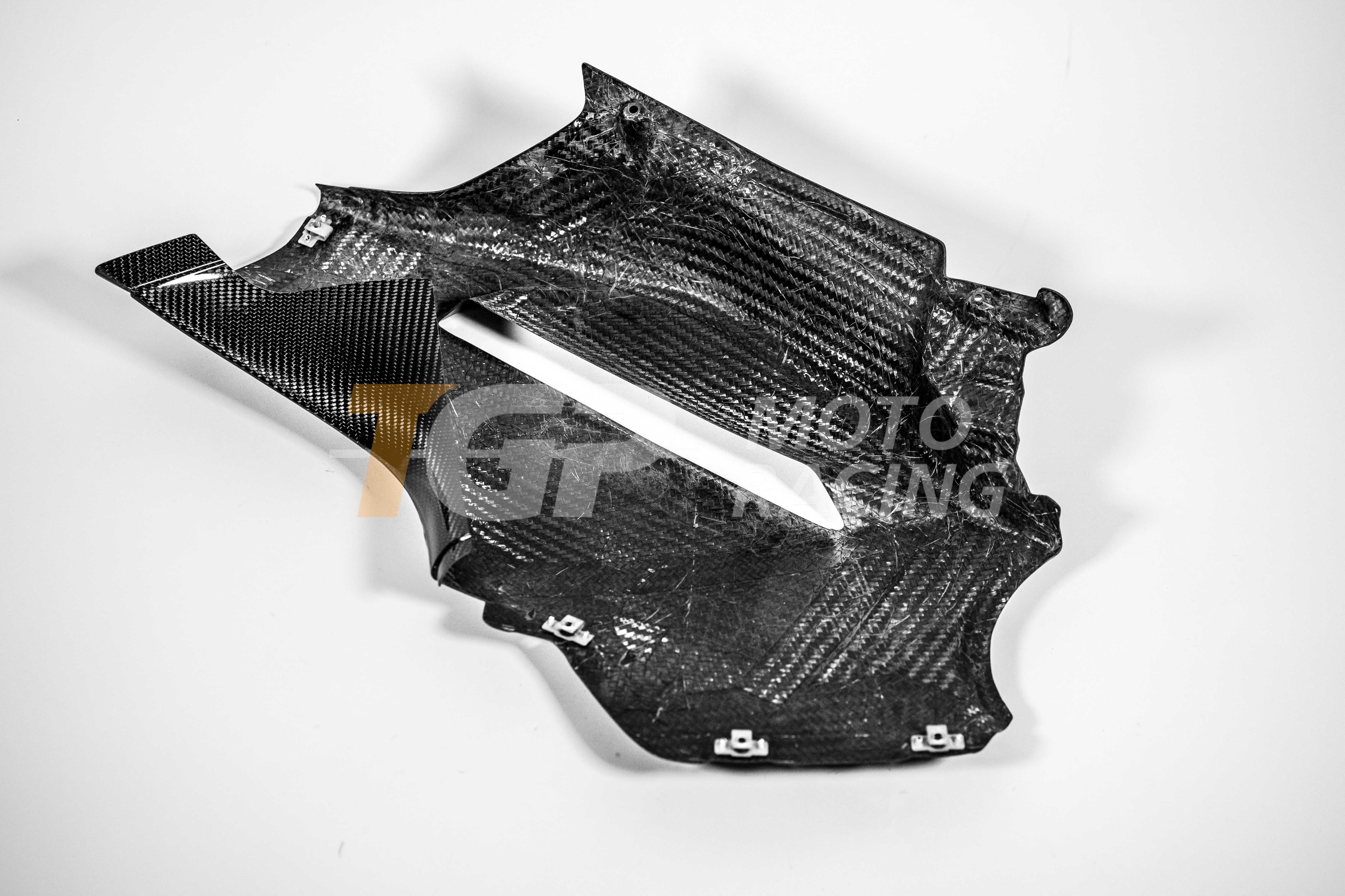Rechtes Seitenteil 200g Carbon AP Carbon Line Ducati Panigale V4 R (2026)
