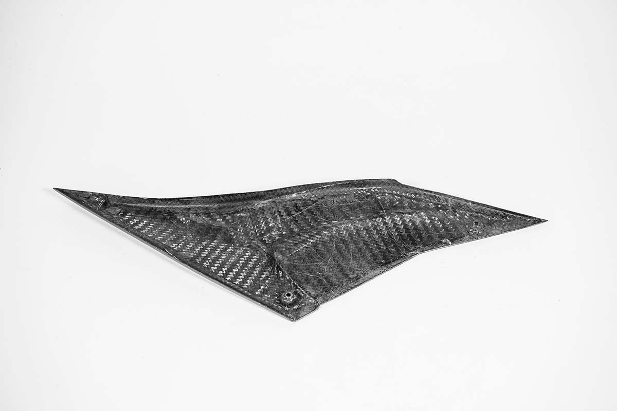Tankseitenteil Unten Links 200g AP Carbon Line Aprilia RSV4/RR/1100 Factory (21-25)