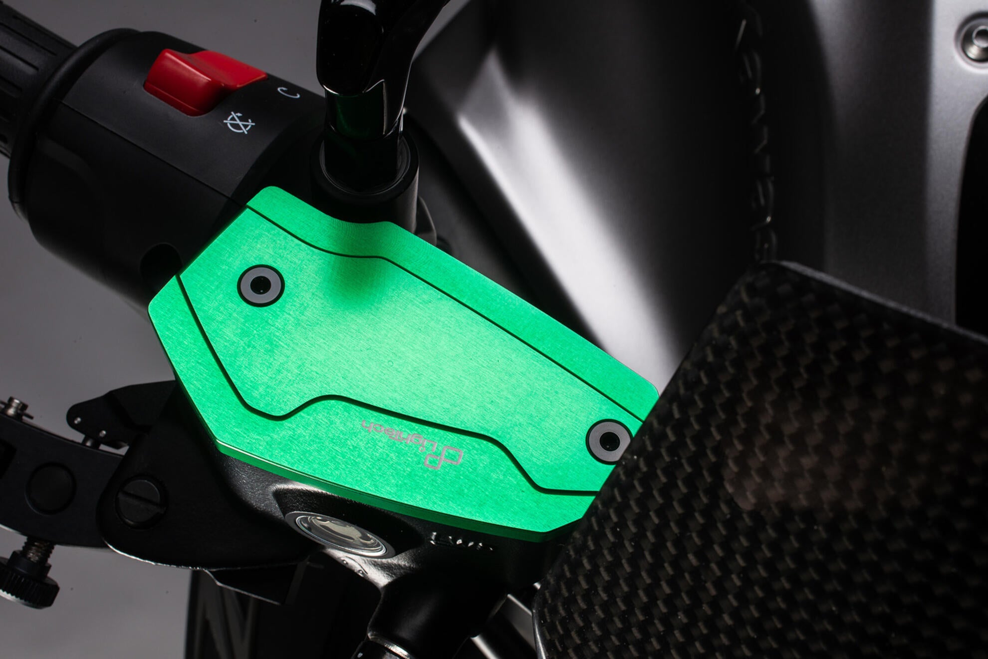 Ausgleichsbehälter-Deckel Vorne LighTech Kawasaki ZX-4 RR (23-25) FBC16