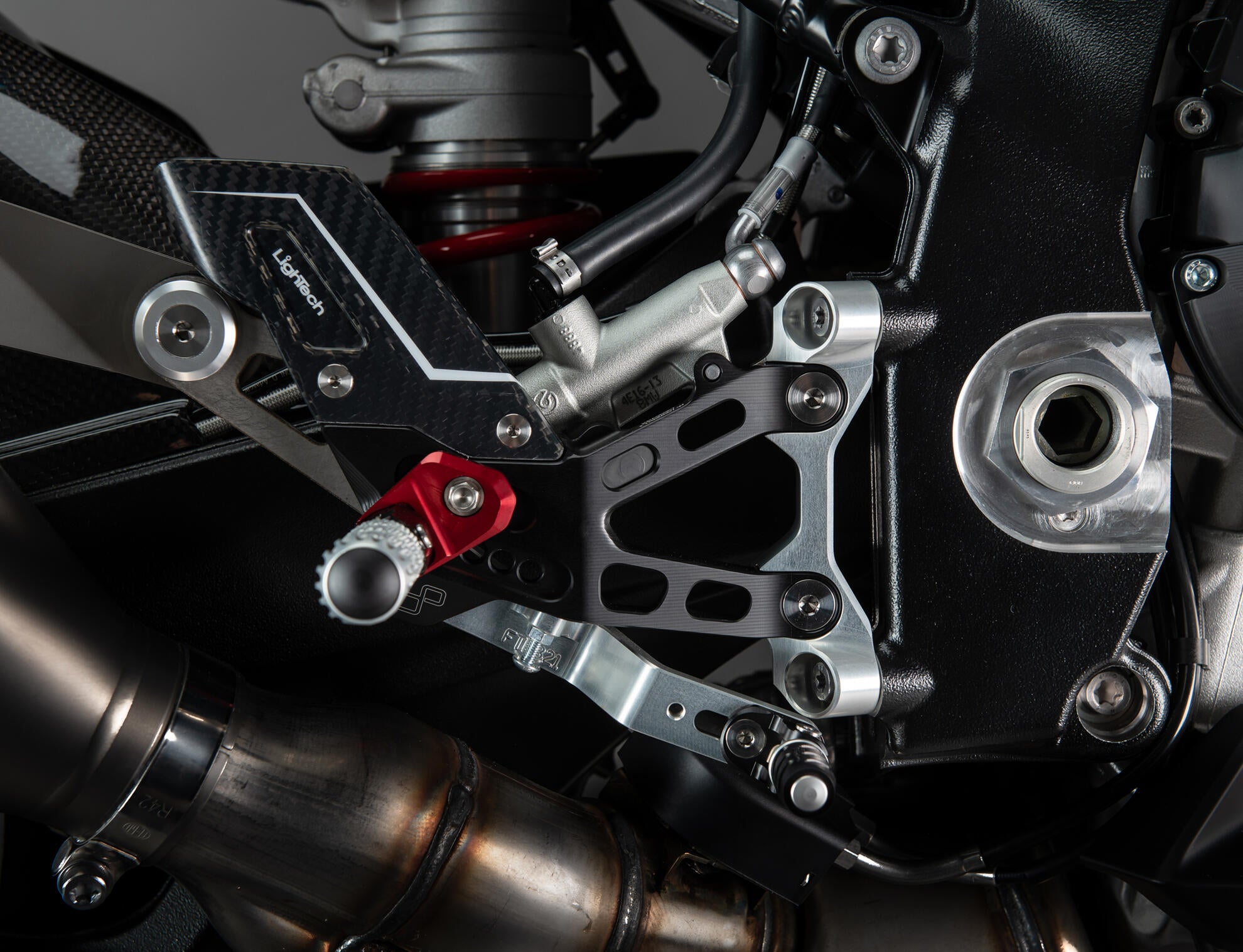 Fußrastenanlage R LighTech BMW S1000RR K67 (19-26) FTRBM007R