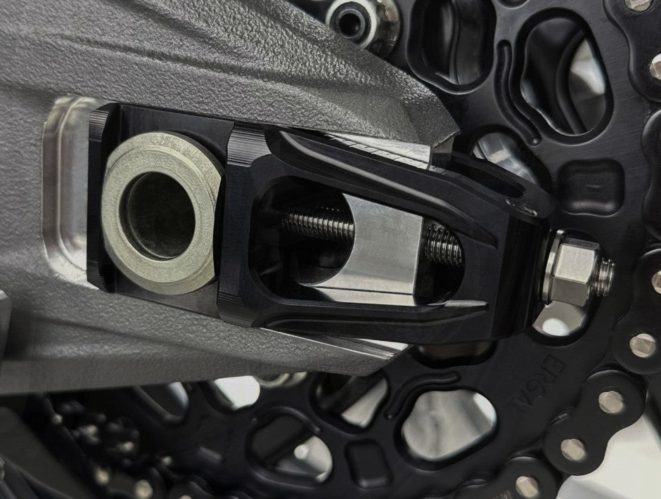 Kettenspanner Kit mit Bremssattelhalter und Brembo P2-24 64mm X206001 Motocorse Ducati Panigale V4/S (25-26)