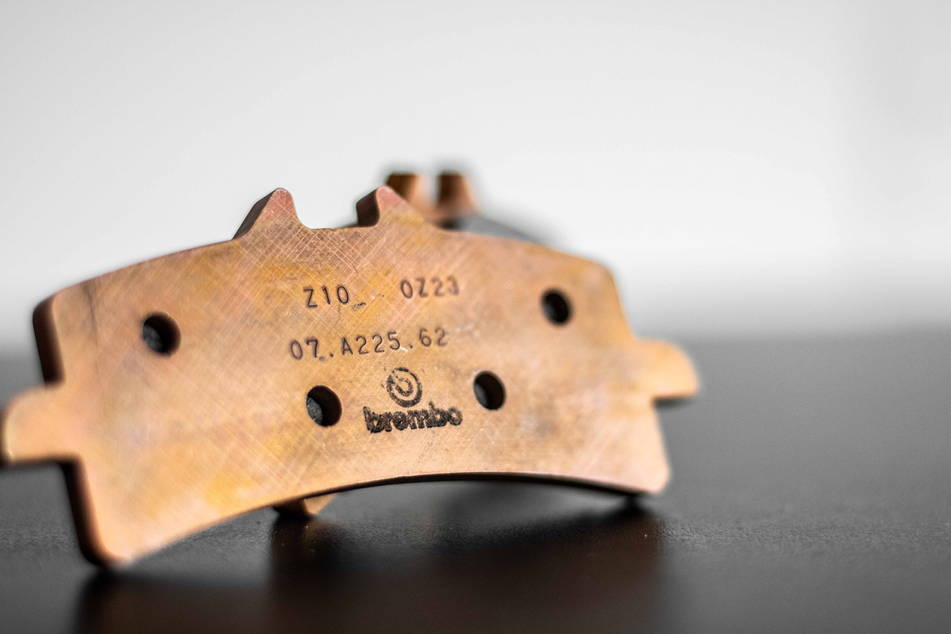 Brembo Z10 Racing-Bremsbeläge BMW HP 4 (12-14) 107A48659